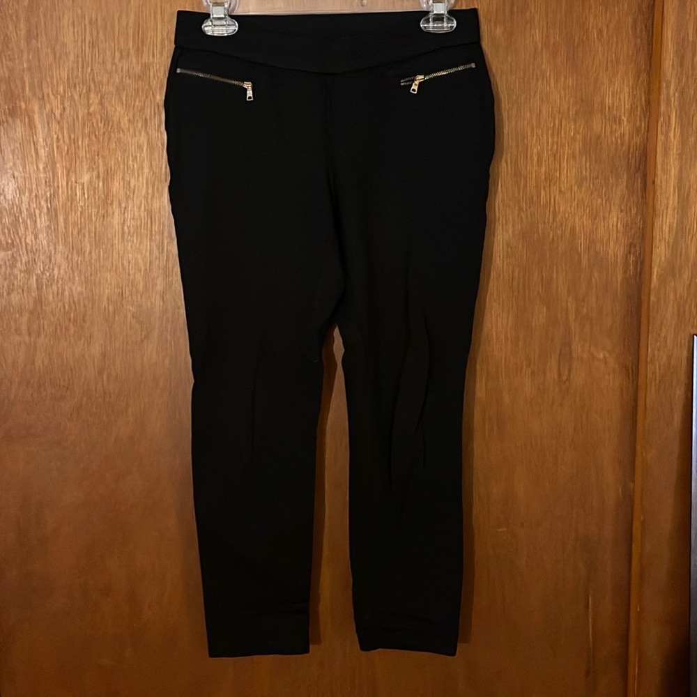 Ann Taylor black pant/leggings - size small